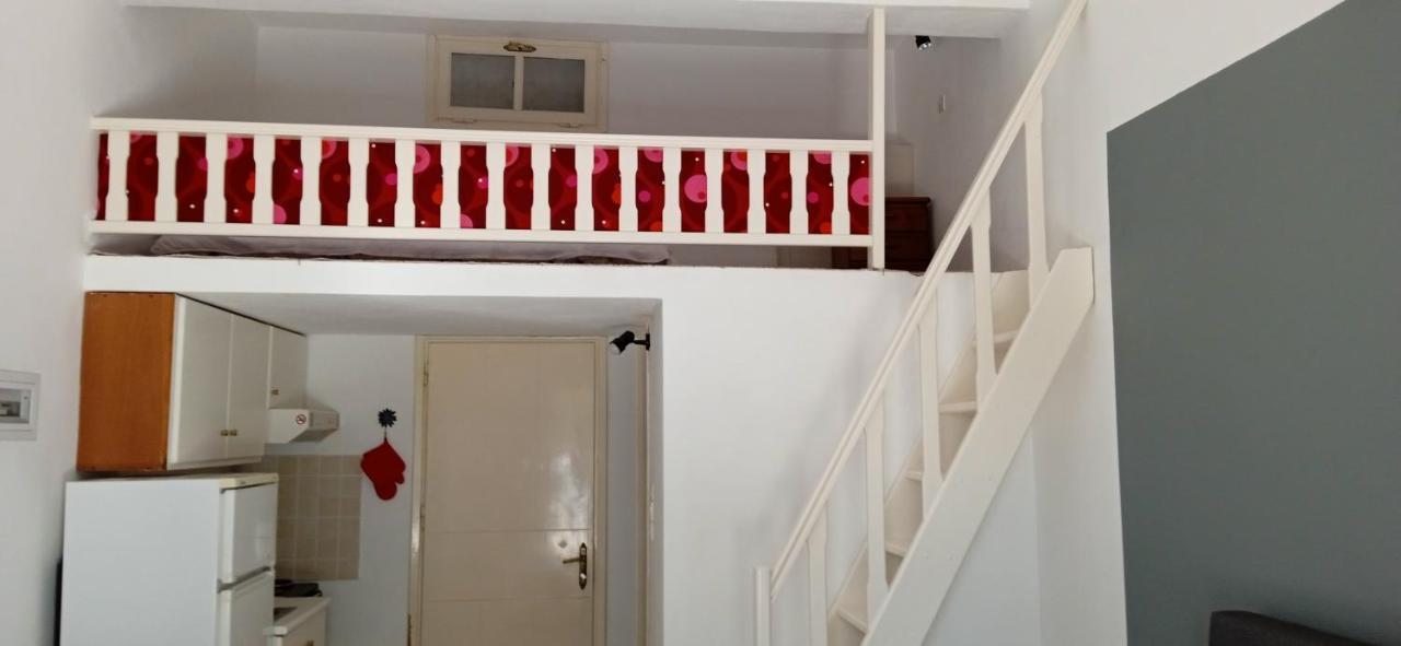 Paralia Irion Vikos Beach Apartments מראה חיצוני תמונה