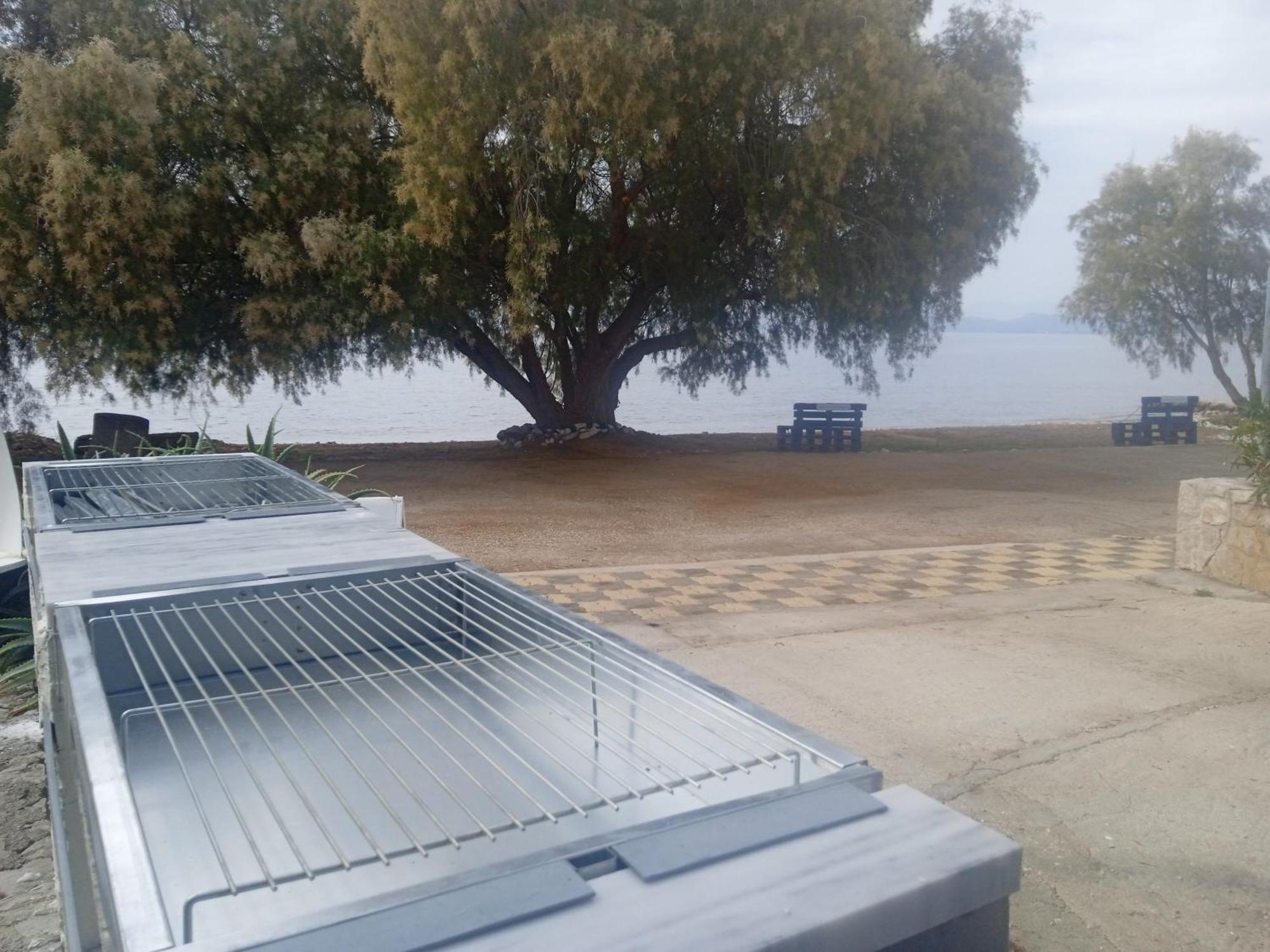 Paralia Irion Vikos Beach Apartments מראה חיצוני תמונה